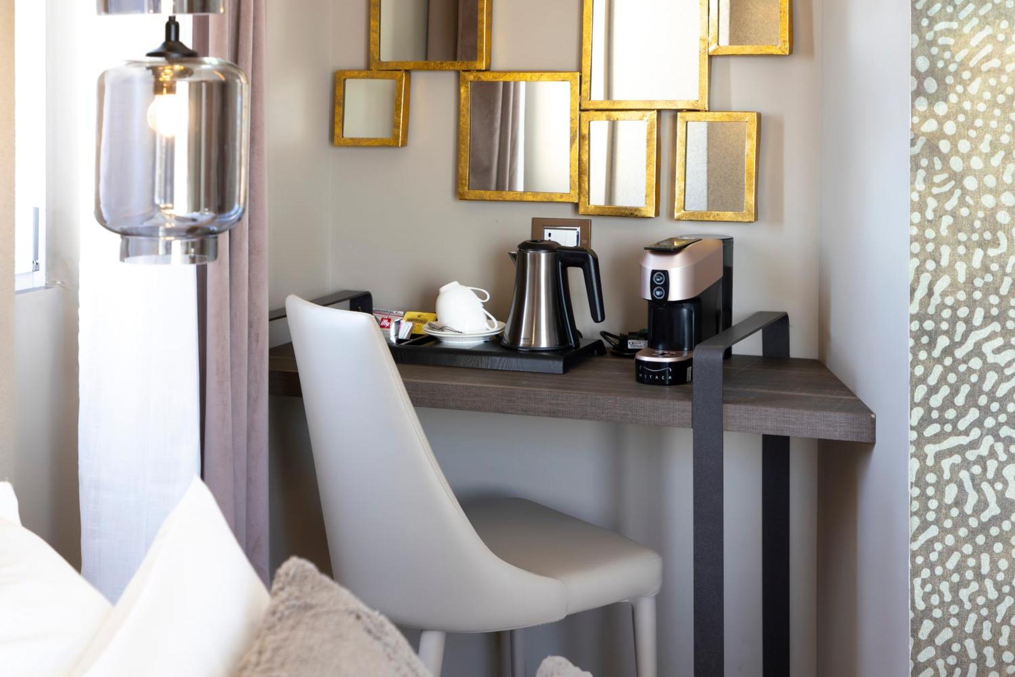 Bed & Breakfast Milestone (adults Only)
